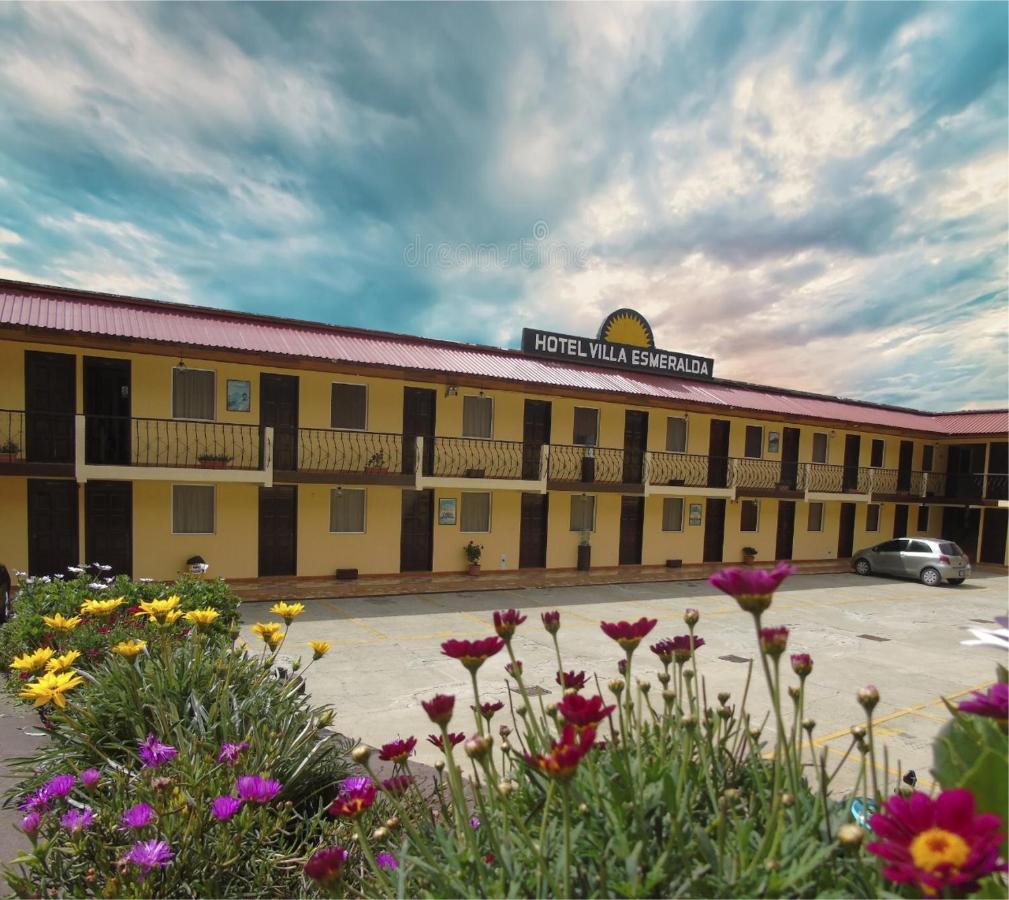 Hotel Y Restaurante Villa Esmeralda Quetzaltenango Exterior photo